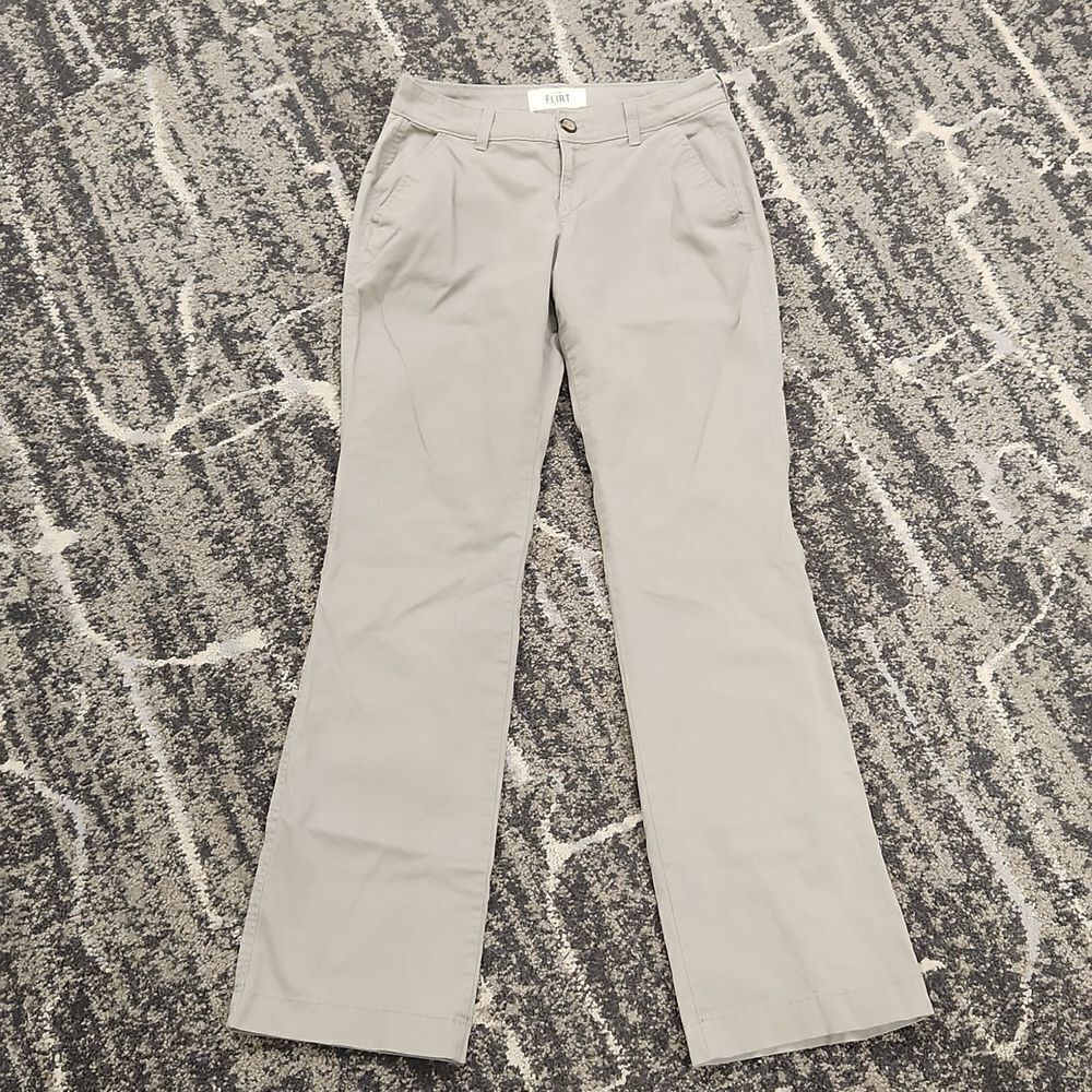 Old Navy Flirt Khakis Pants 2
